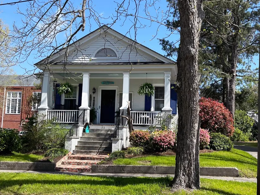 Rose Cottage, Edenton. Pets - Image 1