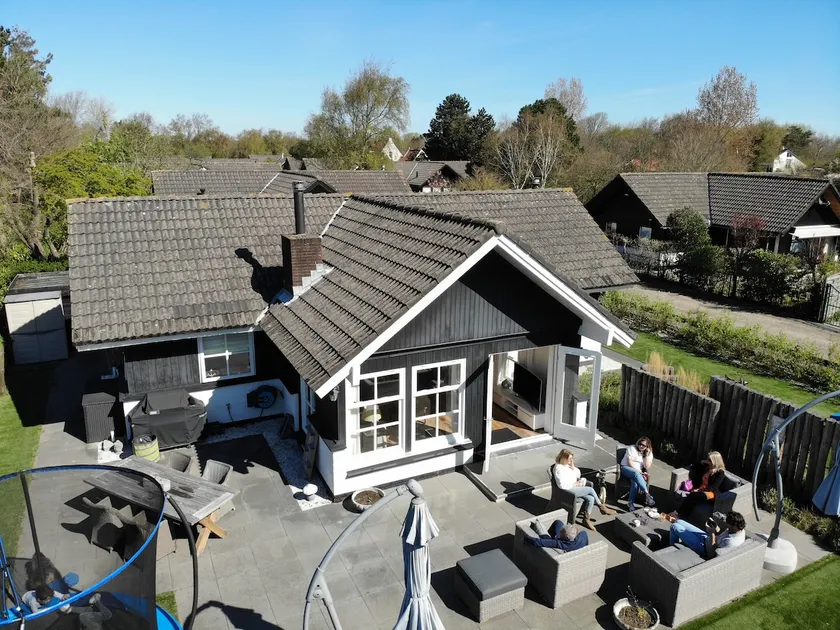 Lovely bungalow 400 meters from the beach - Image 1