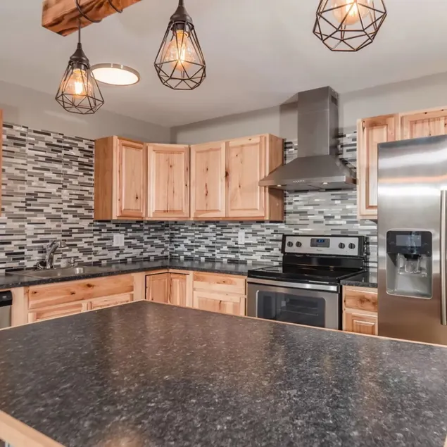 Spacious 3 BD Close To Everything! You’ll Love It! - Image 1