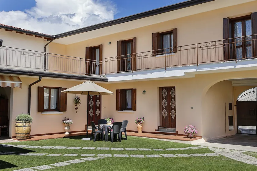 Mario and Olga's house - Image 1