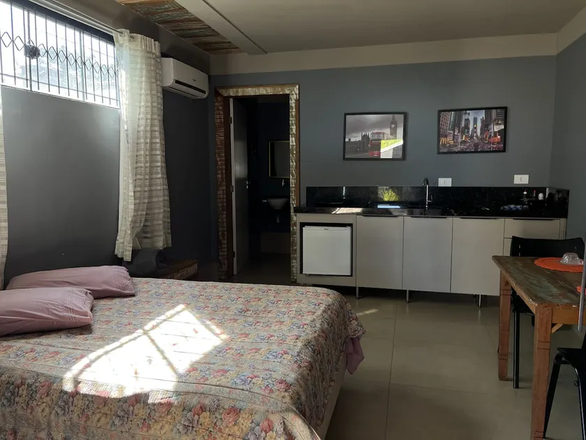 Studio 01 - Central apartment with covered garage - Image 1