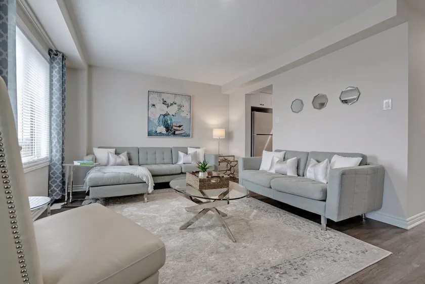 Beautiful new 3Bed Townhouse in Kanata - Image 1