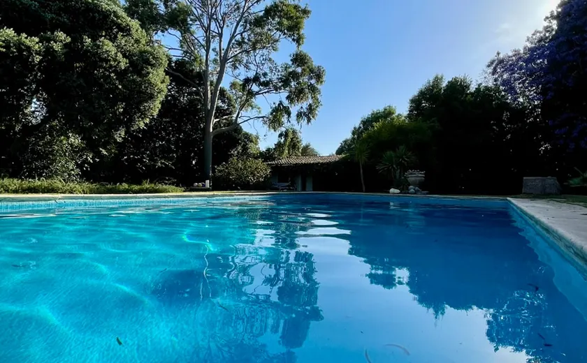 Luxury on Nature: 1 ha of Eco Estate Monte Kardina - Image 1