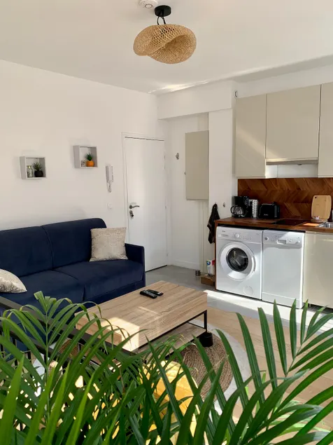 Cozy Duplex with Patio - Image 1