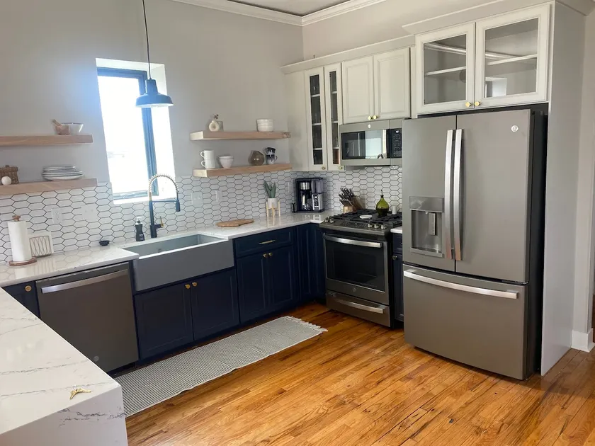 2-Bedroom Gem in Historic Ord Downtown Square - Image 1