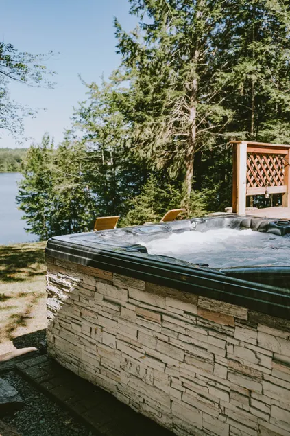 The Lazy Loon Lake House - Image 1