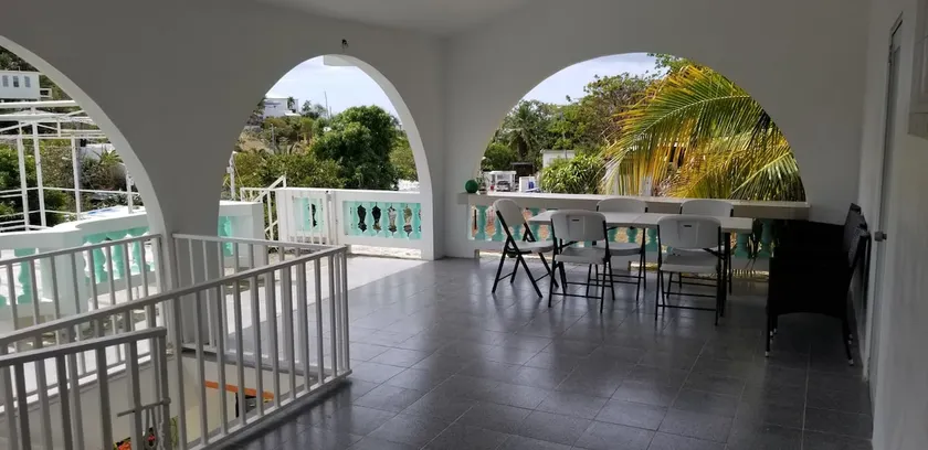 Lovely 4bedroom+2bathroom unit with free parking - Image 1