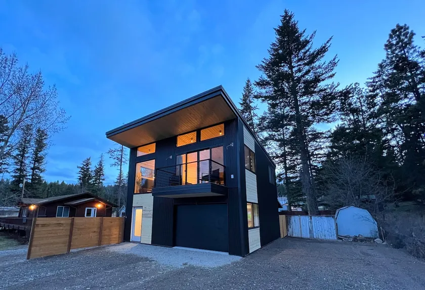 Modern Retreat with Game Room and Lake Views - Image 1