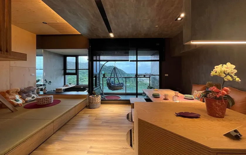 Romantic Seaview Hot Spring Suite with Breakfast (Weekdays) (Pet- and EV-Friendly) - Image 1