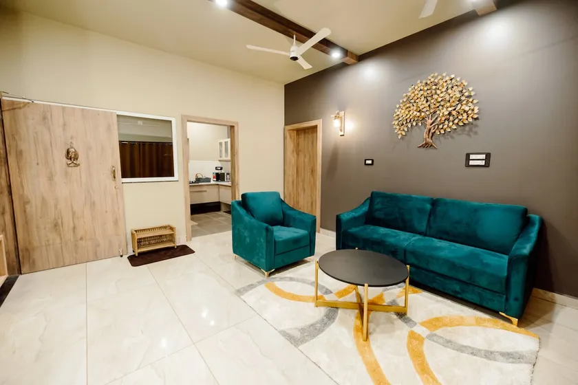 SeaBatical Beach Stay: 1 BHK, 2 baths, 2 balconies - Image 1