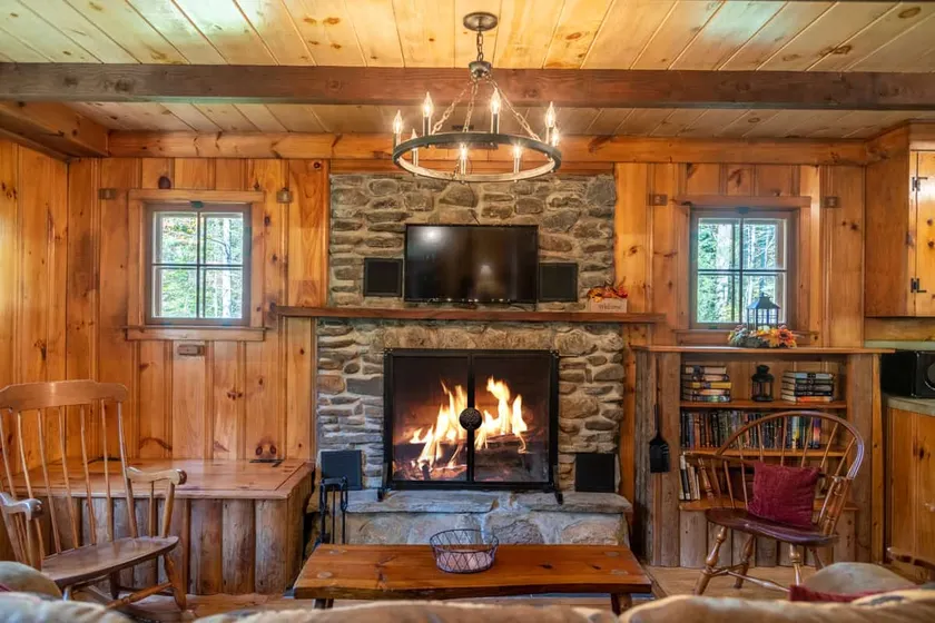 Rustic Cabin: 8 min to Stratton 10 min to Mt. Snow - Image 1