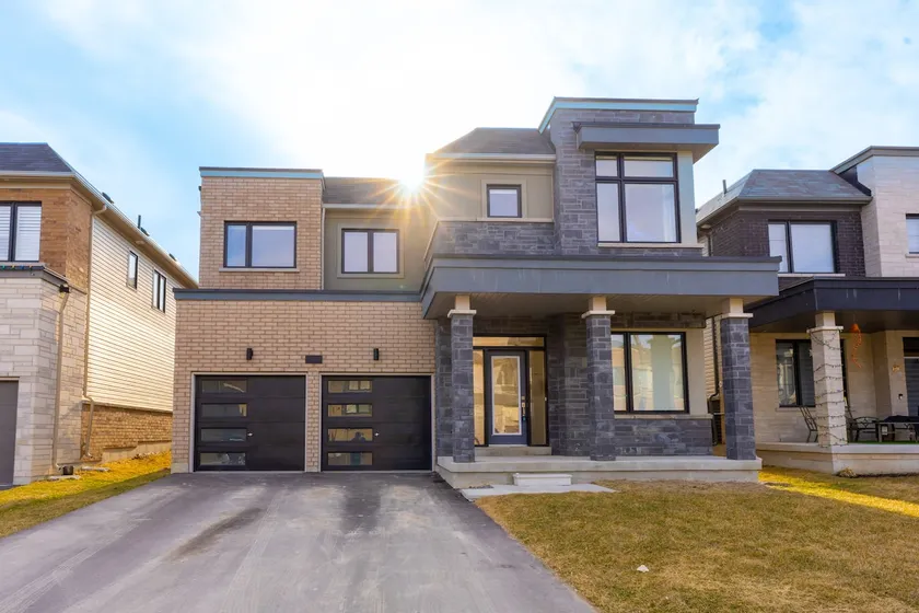 Lakeside Modern House 4BR - Steps to the lake - Image 1