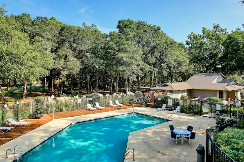 “Amaroo”- Sunset Beach Getaway With Pool & Views! - Image 1