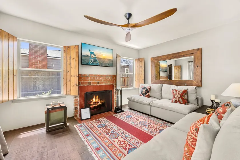 The Cedar -Cozy & Clean /XL Yard/Disney/LGB/Pet Ok - Image 1