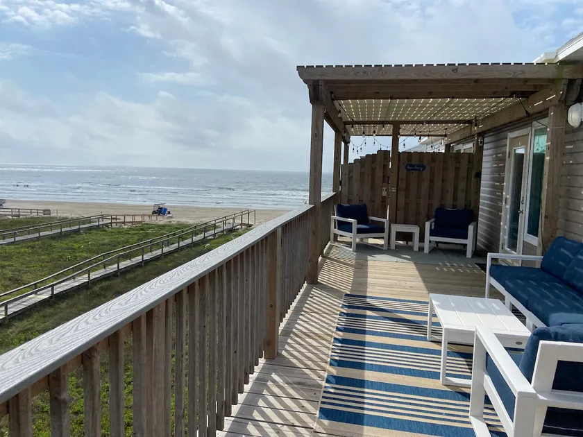 “Nana’s Getaway” New beach condo - Image 1