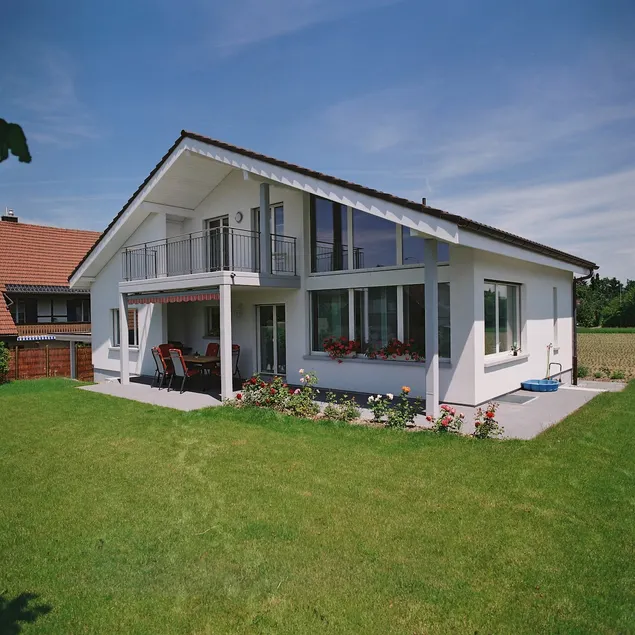Lovely studio flat with parking - Image 1
