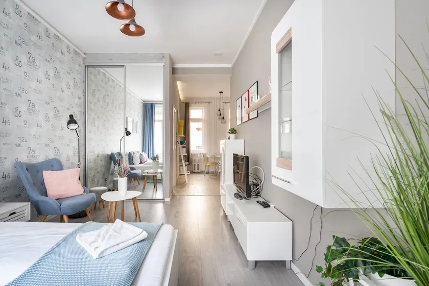 BpR Chic Gem in the Heart of the City - Image 1