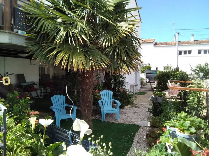 Ground floor of house with garden. 900 m to beach - Image 1