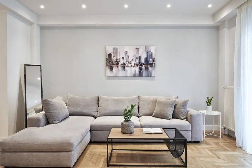 Appartement spacieux de 2 chambres, idéalement situé à proximité du Divani - Image 1