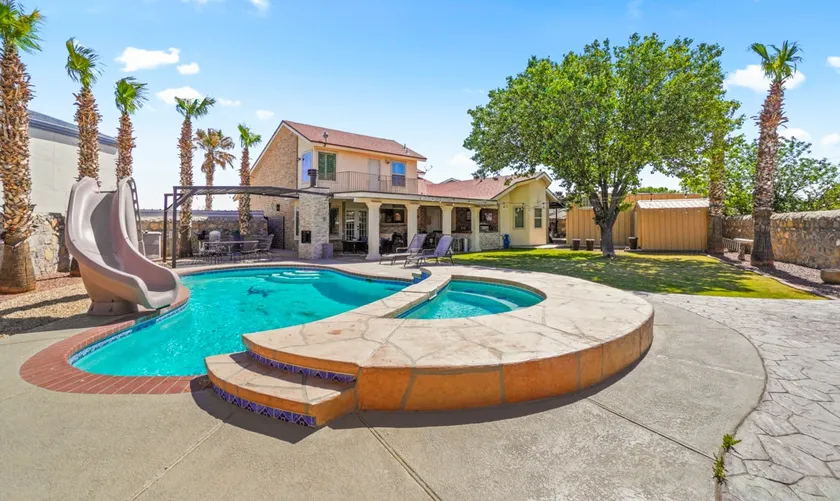 Resort Style Vacation Home - Image 1