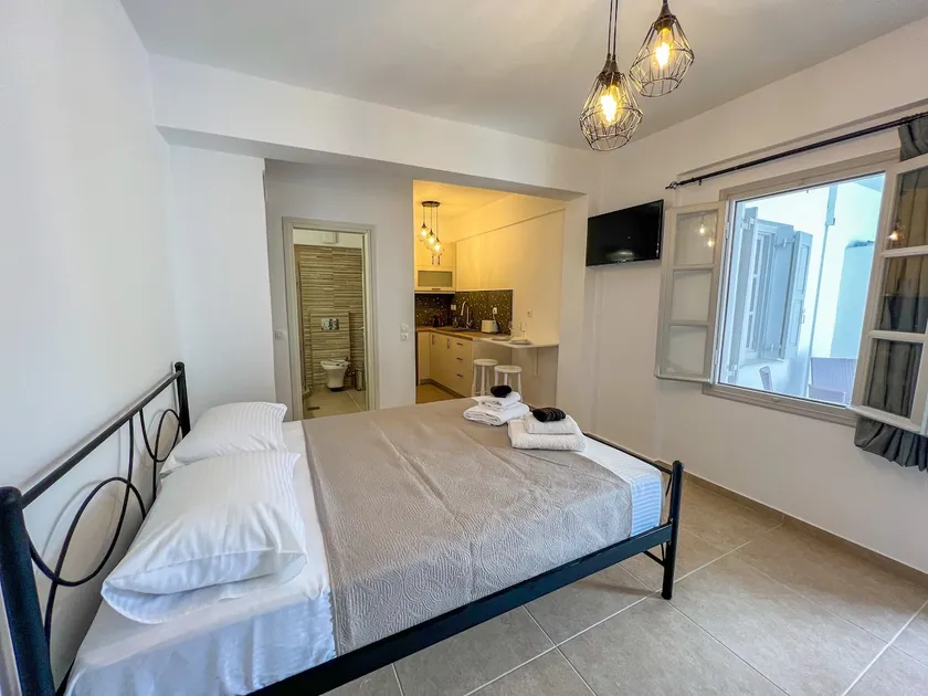 Sweet Home II. Newly renovated quiet & cozy studio - Image 1