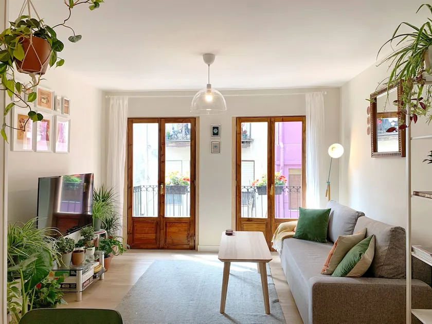 Charming new apartment in the Old Town - Image 1