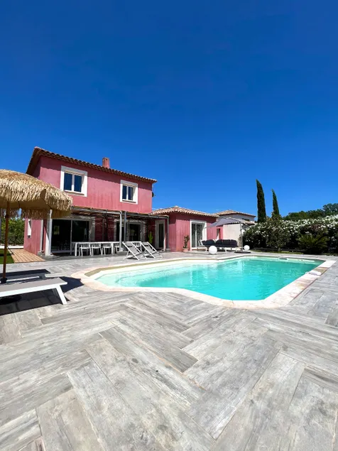 Villa avec piscine 12 personnes proche hyères. - Image 1