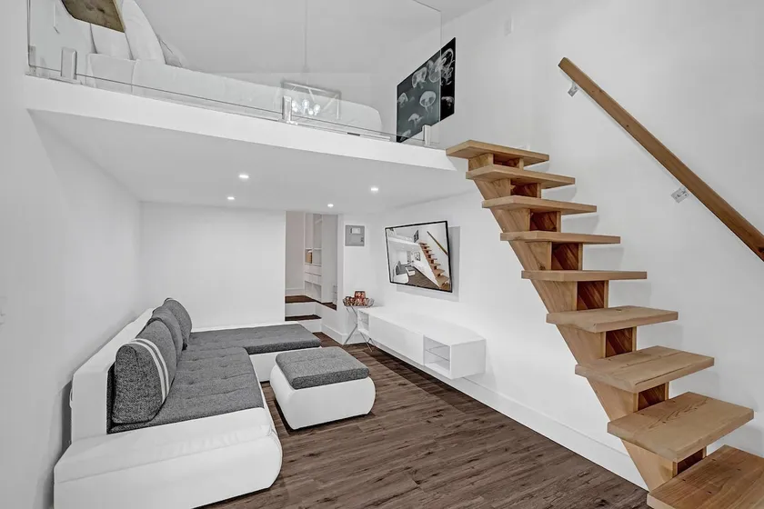 Relaxing loft 17 min to Hard Rock Stadium - Image 1