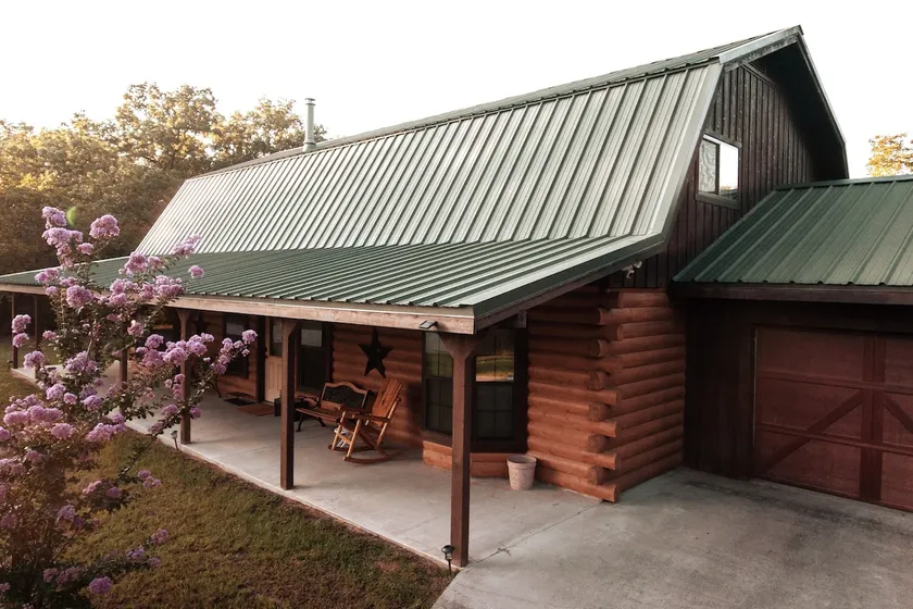 Spacious log cabin for country getaway - Image 1