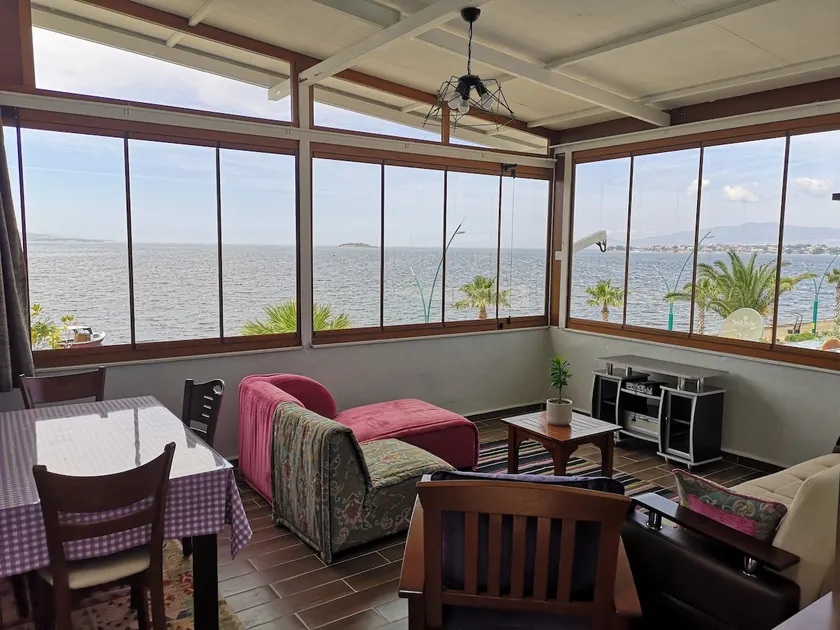 Penthouse Apartment On the Beach - Image 1