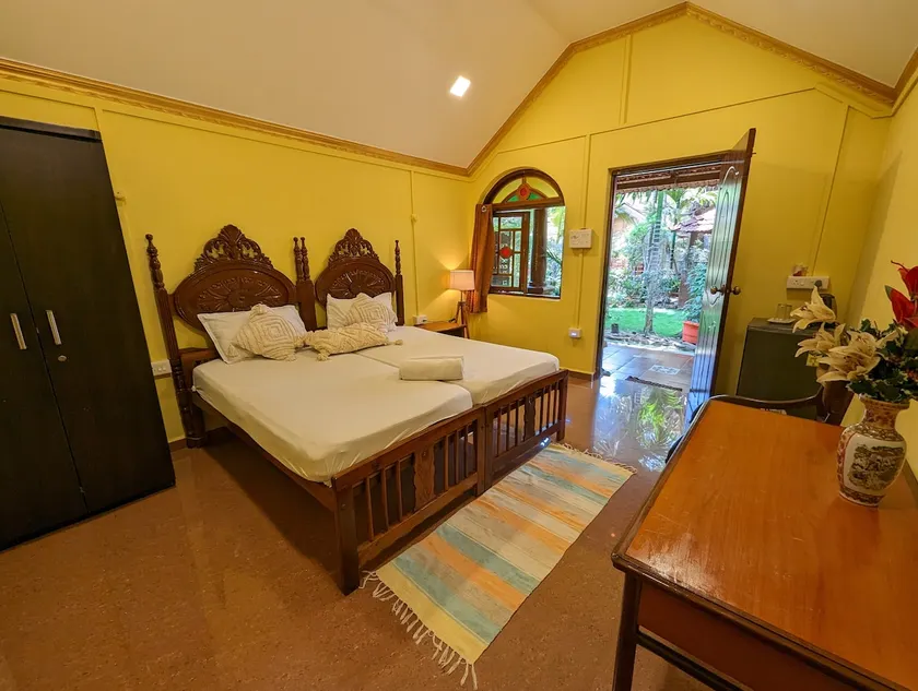 Cottage near the beach - Image 1