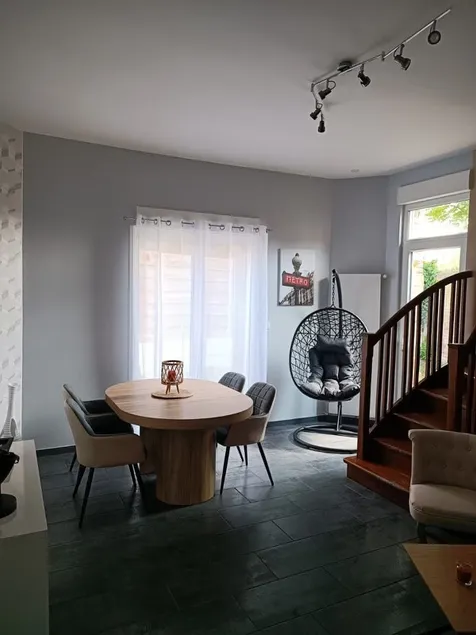 Cozy house with Netflix and PS5 - Image 1