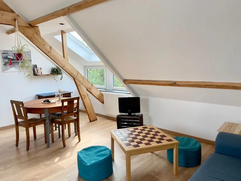 Cozy apartment in a stone house - Image 1