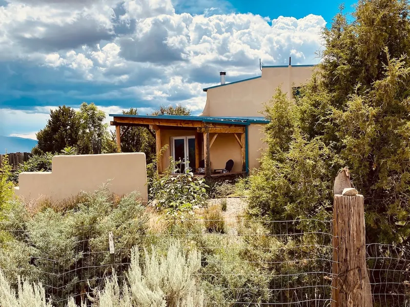 Taos MNT Views Private Home - Specials - Image 1