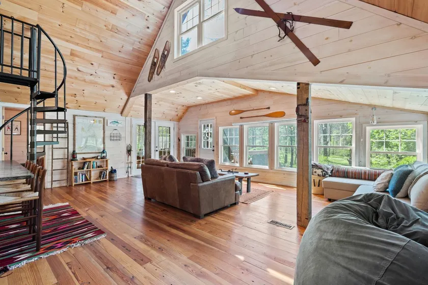 One-of-a-kind mountain cabin w hot-tub, near the Shenandoah NP - Image 1