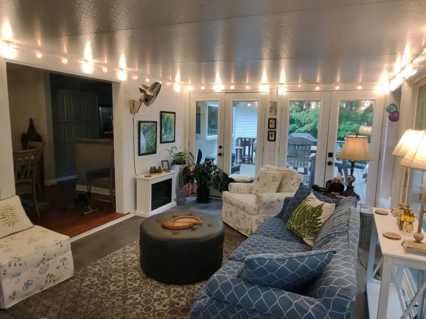 Hiker's Haven- 3 Bedroom Home, Downtown Franklin - Image 1