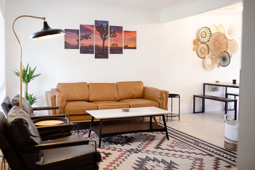 Comfy & Beautiful Modern Mojave Desert Condo - Image 1