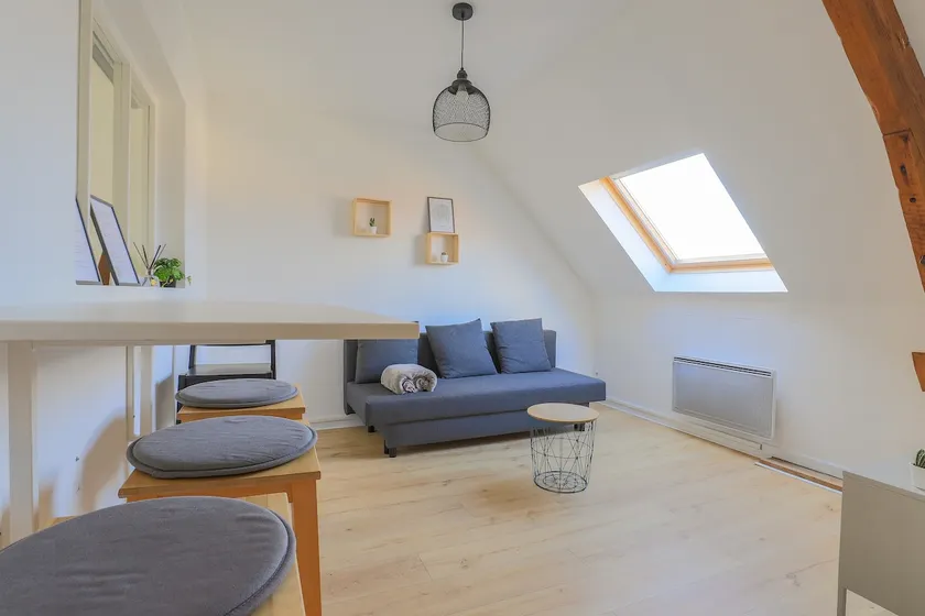 Casa Nostra - Superb Apartment Behind the Train Station - Image 1