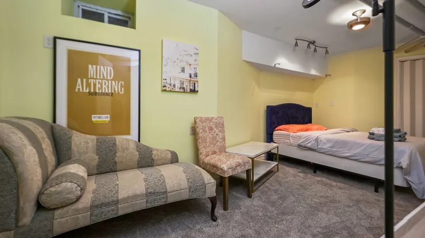 Unique, cozy & spacious basement apt close to NYC - Image 1