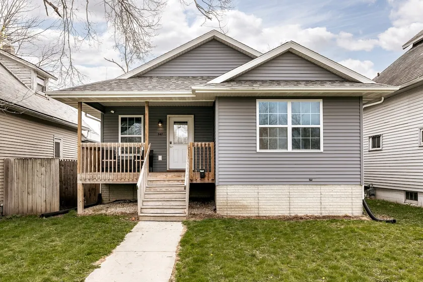 Stadium House - Next to Kernels/Roughriders Arena - Image 1