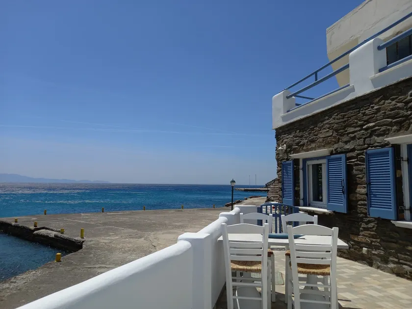 Anthie's shore house - Image 1