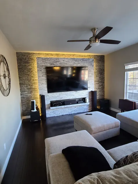 Beautiful 3 bedroom home with theater! - Image 1