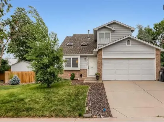 Freshly remodeled 4 bdrm home for up to 8 guests - Image 1