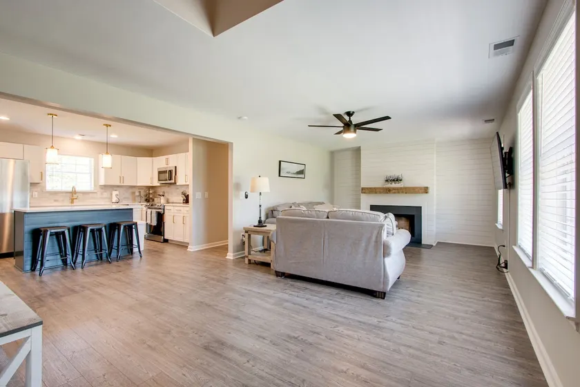 Kramer Place | 4 Bedrooms | Sleeps 15 | Nashville - Image 1