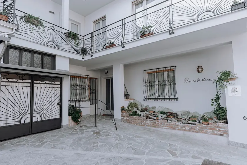 Picche Accommodation, 2nd floor with sunny terrace - Image 1