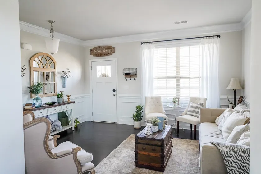 Charming 5 Bedroom Family-Friendly Spacious Home - Image 1
