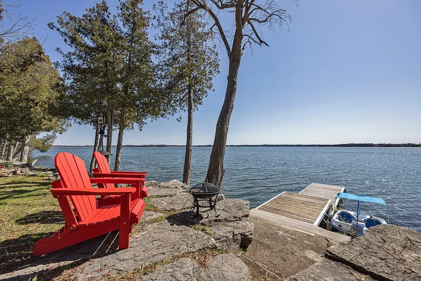 Welcome to Lake House On Park - Image 1