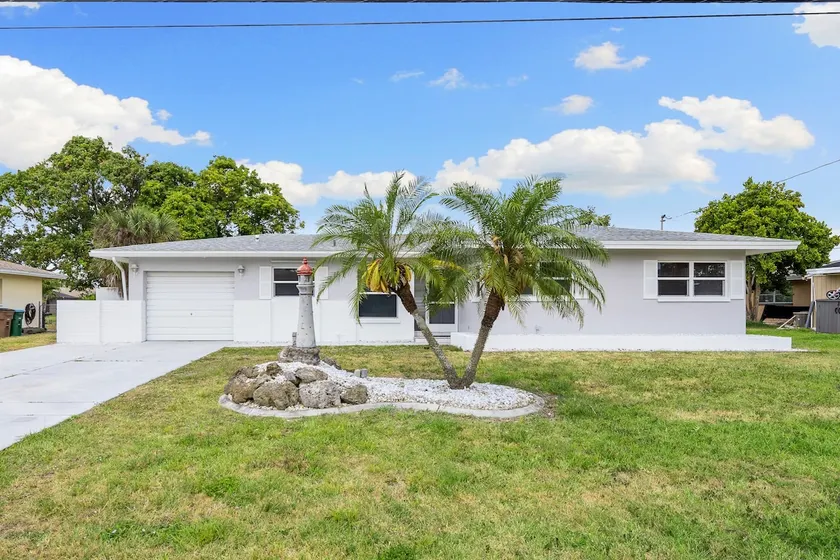 Cozy Gulf Access Home By Yacht Club & Downtown CC - Image 1