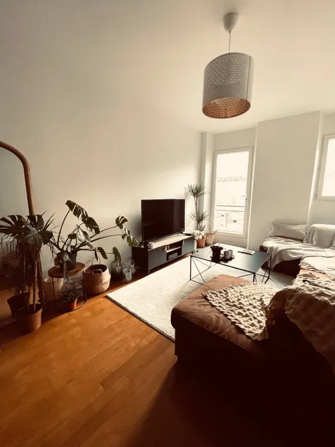 Nice 2-room apartment in the city center - Image 1