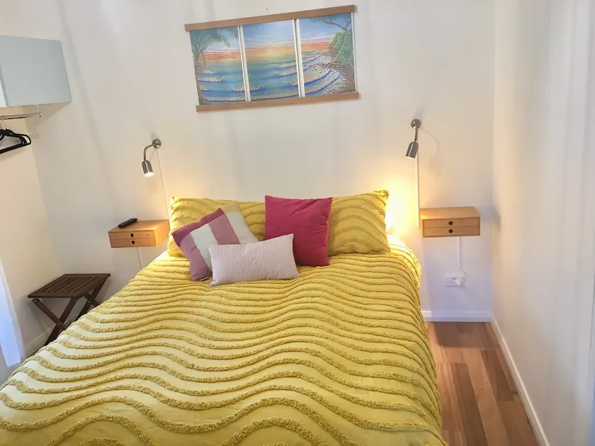 Ettalong Beach motel - Image 1